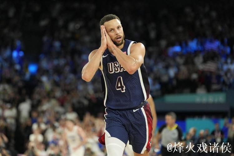 库里谈戈贝尔表现：他能接到那些短传，还能在篮下得分